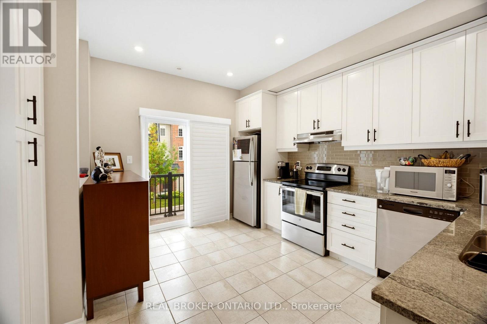 2 - 1123 Haig Boulevard, Mississauga, Ontario  L5E 2M6 - Photo 3 - W14004426