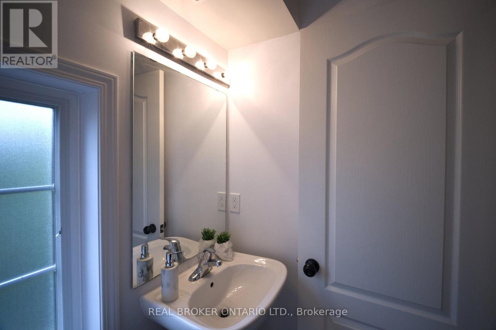 2 - 1123 Haig Boulevard, Mississauga, Ontario  L5E 2M6 - Photo 4 - W14004426
