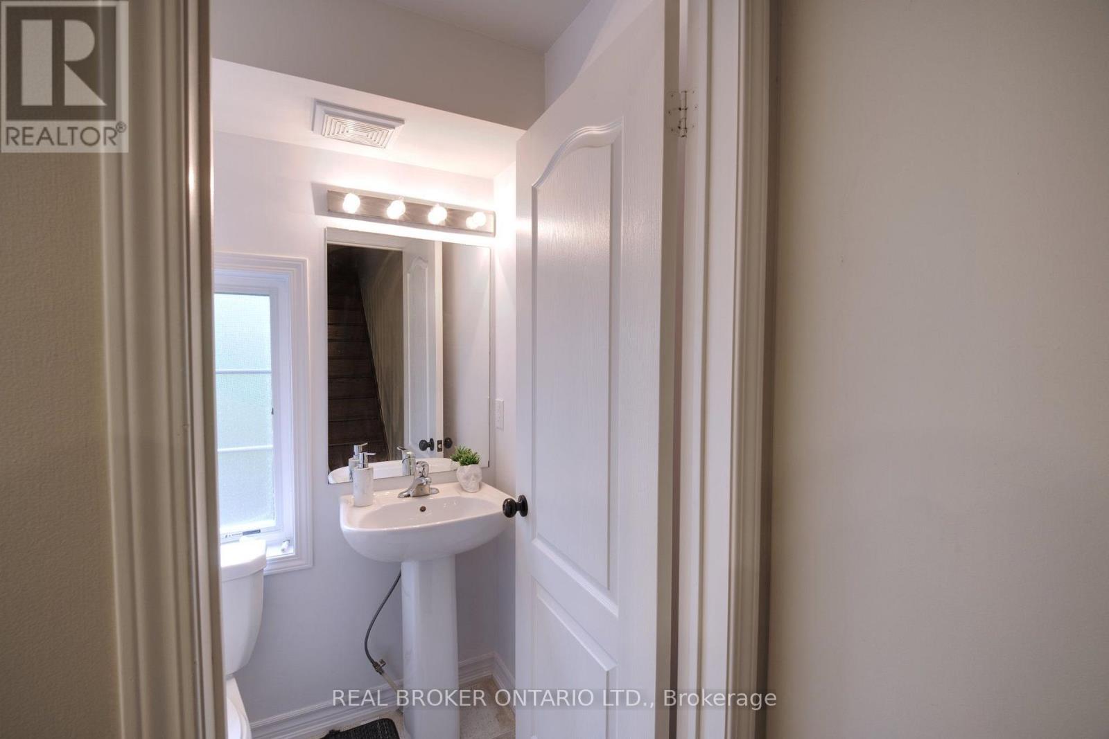 2 - 1123 Haig Boulevard, Mississauga, Ontario  L5E 2M6 - Photo 5 - W14004426