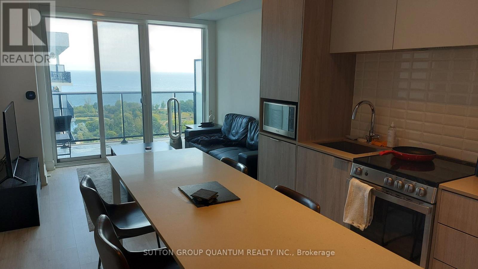 1706 - 70 Annie Craig Drive, Toronto, Ontario  M8V 0G2 - Photo 4 - W14005022