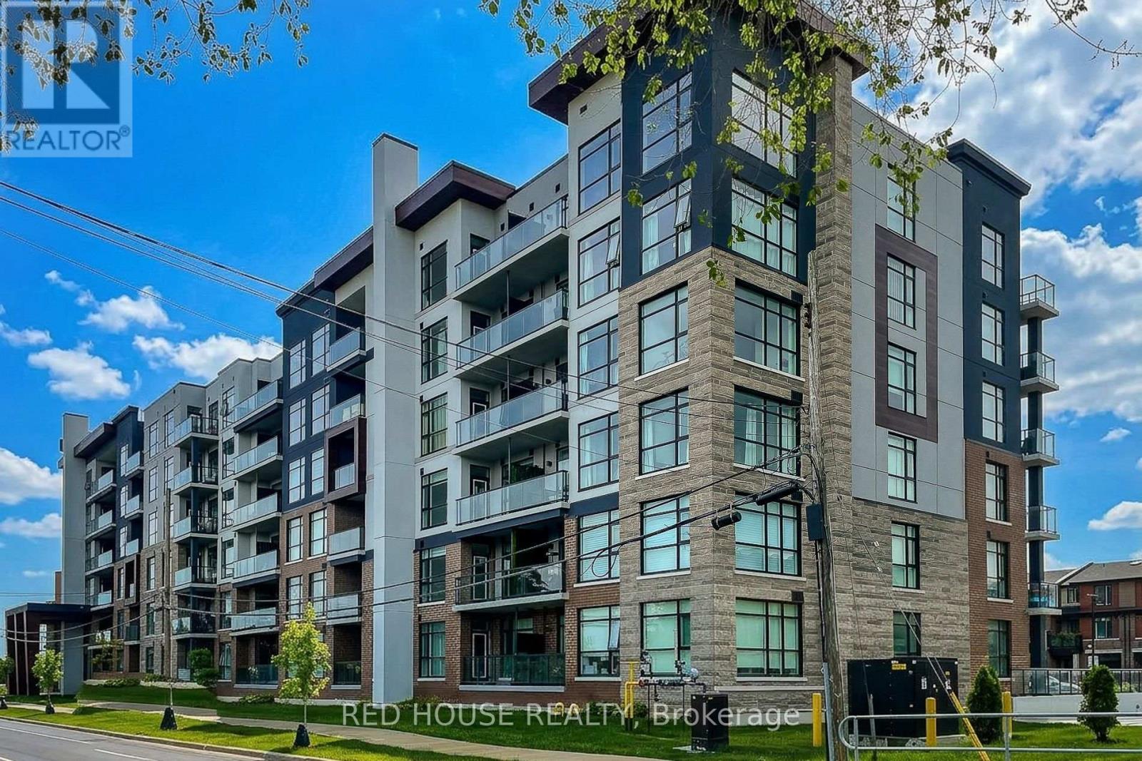 324 - 600 NORTH SERVICE ROAD, Hamilton, Ontario