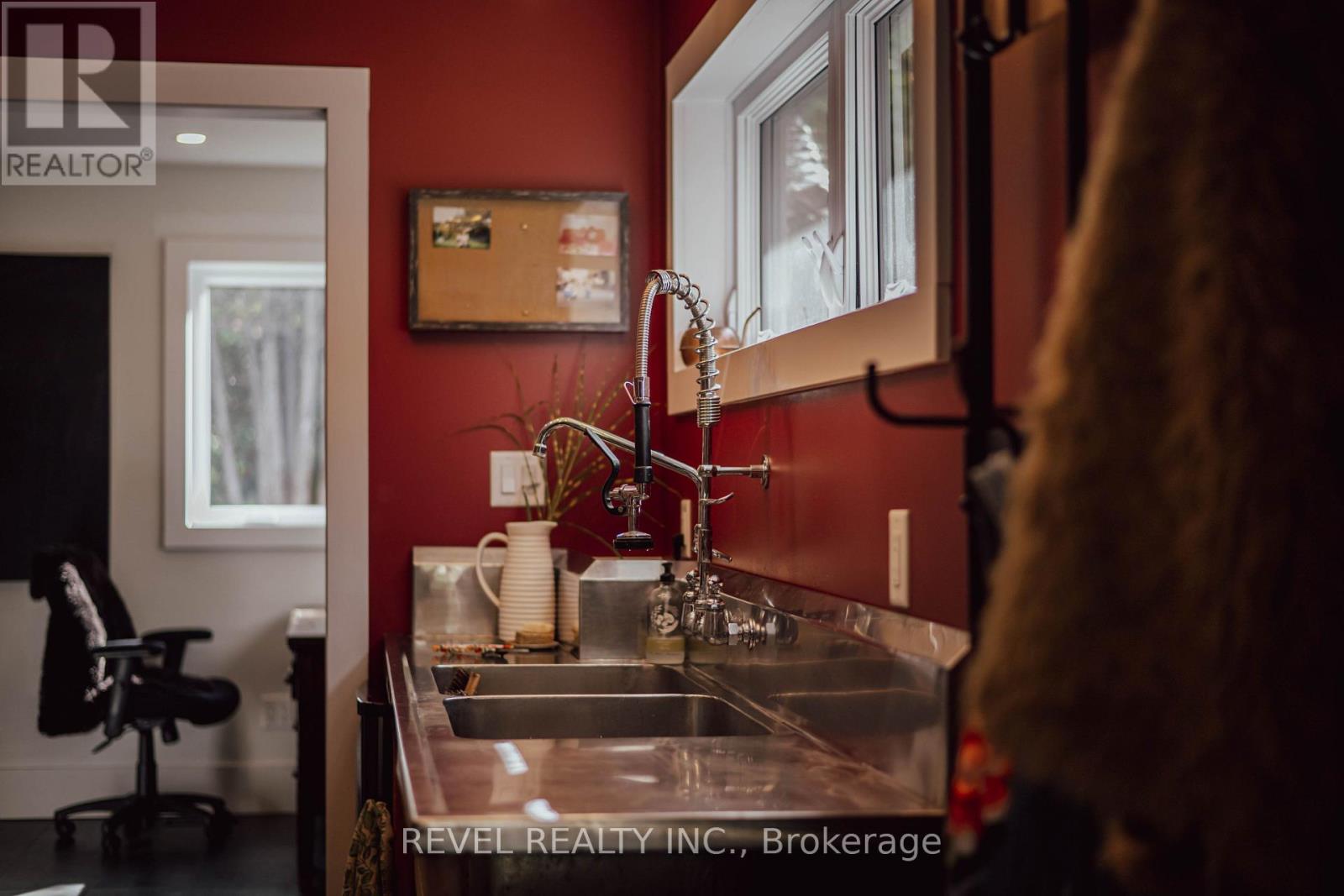 543795 Dutch Line, West Grey, Ontario  N0C 1H0 - Photo 24 - X14004416