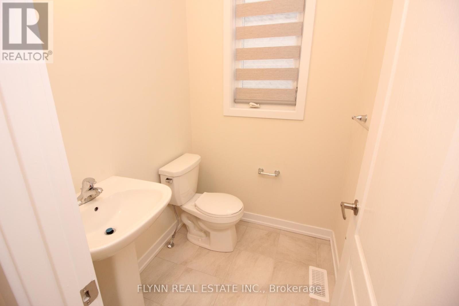 6 Blackberry Lane, Thorold, Ontario  L3B 0L3 - Photo 2 - X14005196