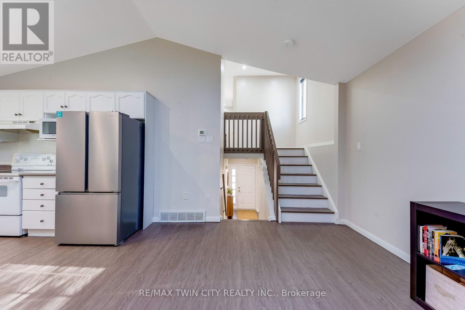 268 Keewatin Avenue, Kitchener, Ontario  N2B 3W4 - Photo 16 - X14005912