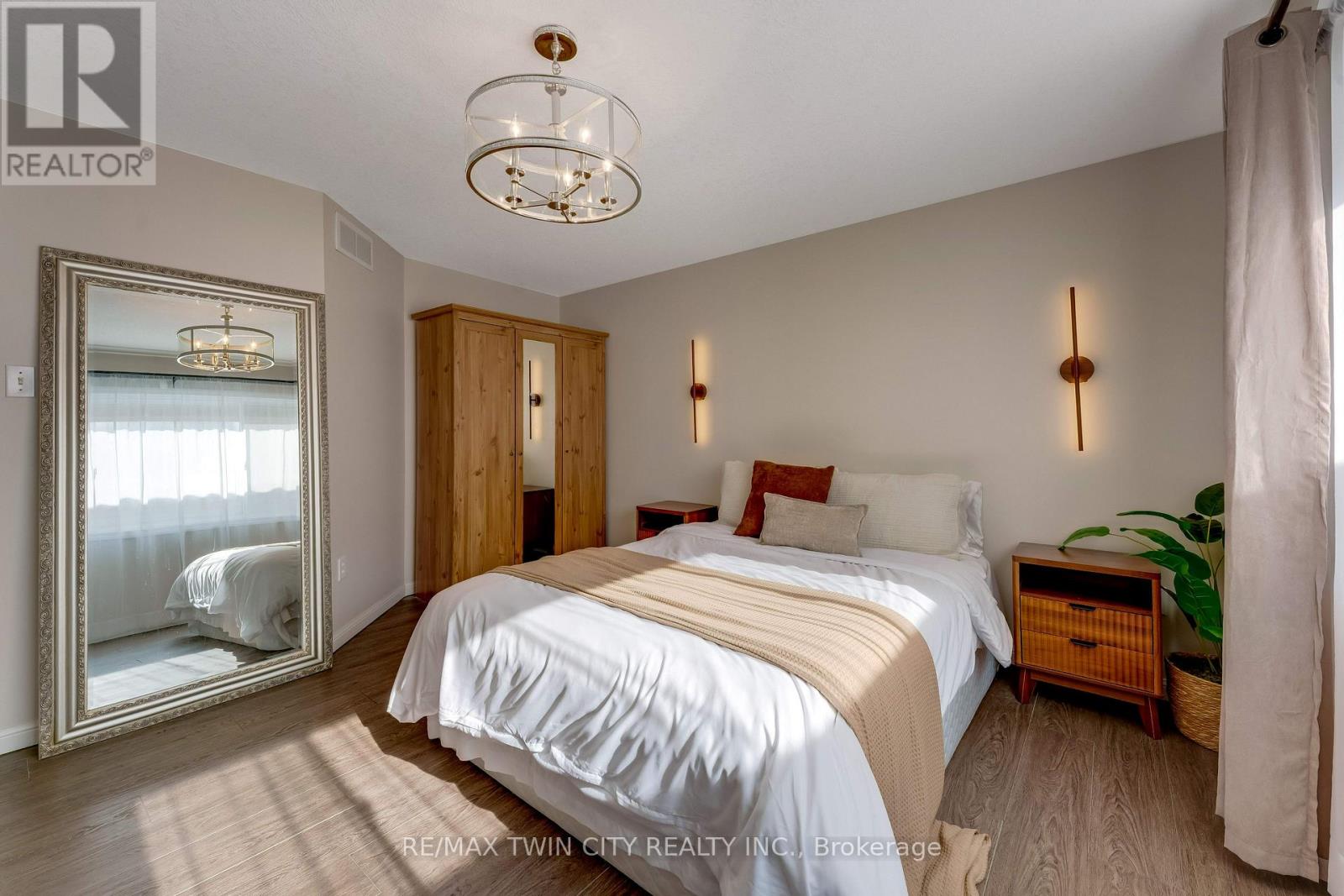268 Keewatin Avenue, Kitchener, Ontario  N2B 3W4 - Photo 19 - X14005912