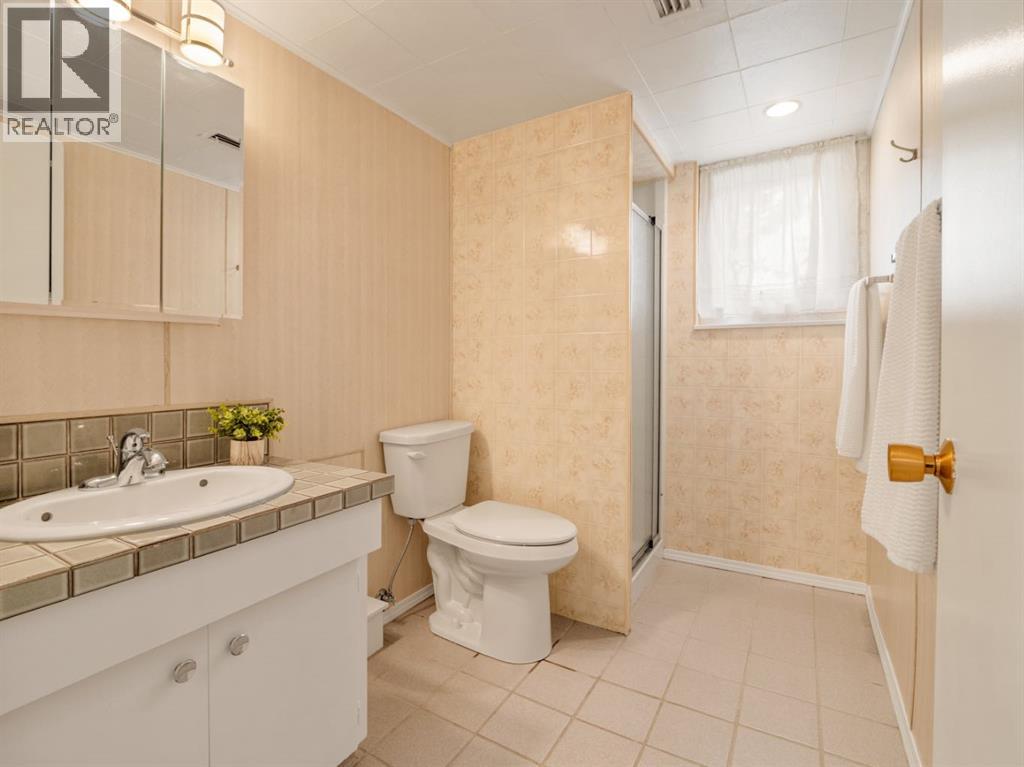 1206 27th Street N, Lethbridge, Alberta  T1H 3X9 - Photo 31 - A2350387