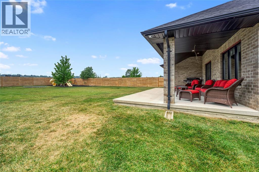 3960 Cullen Drive, Plympton-Wyoming, Ontario  N0N 1J6 - Photo 31 - 26025094