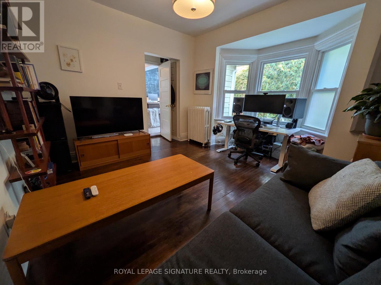 2nd Floor Unit - 255 Indian Road, Toronto, Ontario  M6R 2X3 - Photo 6 - W14004406
