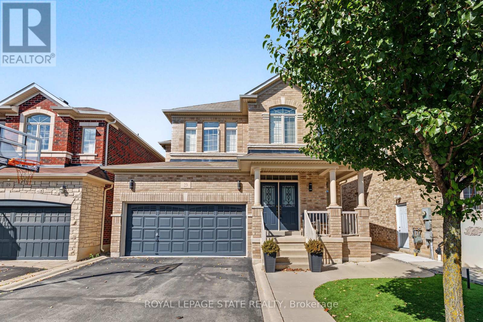 23 Mcknight Avenue, Hamilton, Ontario  L8B 0R5 - Photo 2 - X13785154