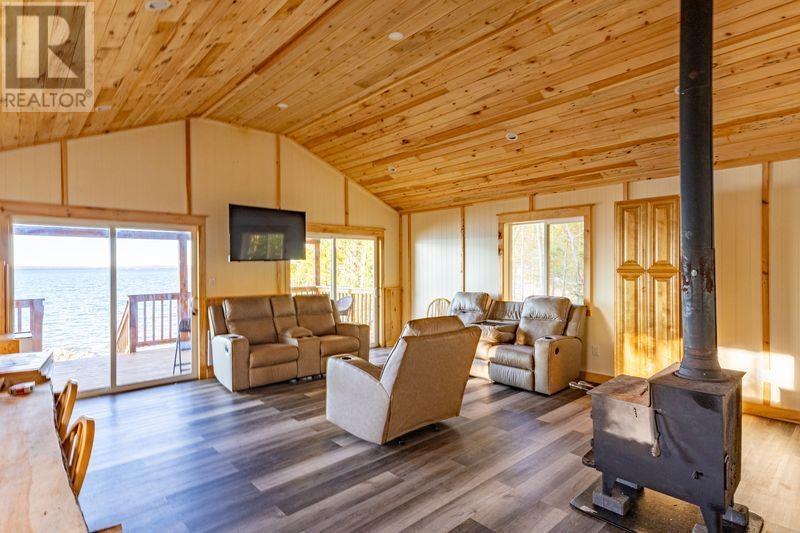556 Kelly Creek Rd, Goulais River, Ontario P0S 1E0 - Photo 9 - SM262847