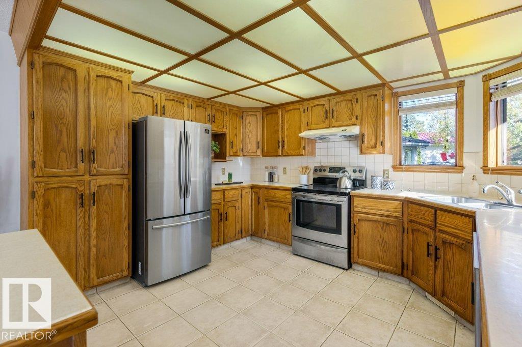 507 Burton Cl Nw, Edmonton, Alberta  T6R 2B2 - Photo 18 - E4511391