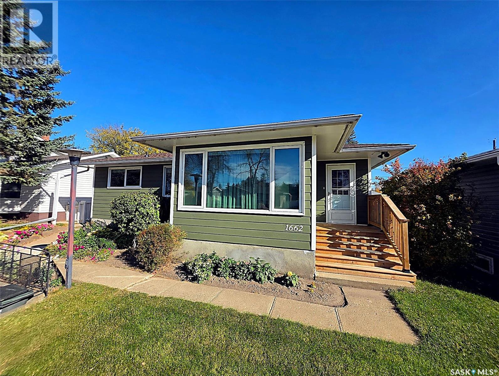 1662 91st STREET, north battleford, Saskatchewan