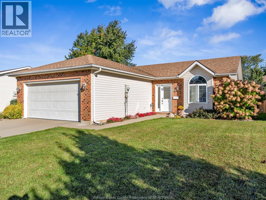 MLS# 26025096: 27 EASTGROVE, Leamington, Canada