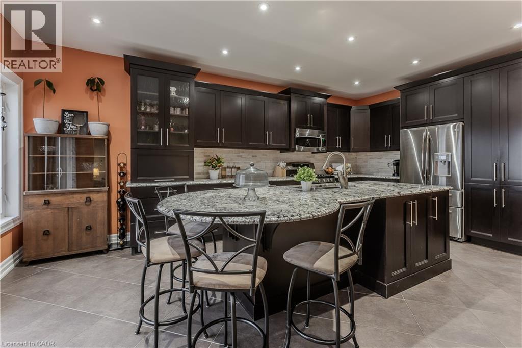 24 Newcastle Court, Hamilton, Ontario  L8V 0A6 - Photo 9 - 40861131