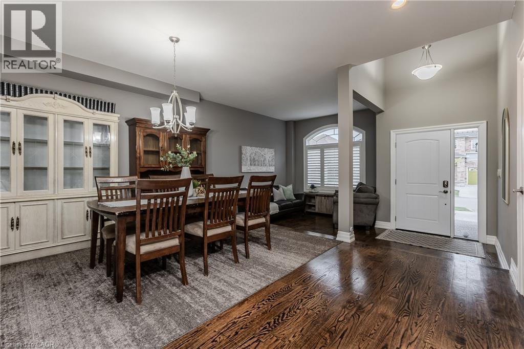 24 NEWCASTLE Court Hamilton Ontario Canada L8V0A6 4