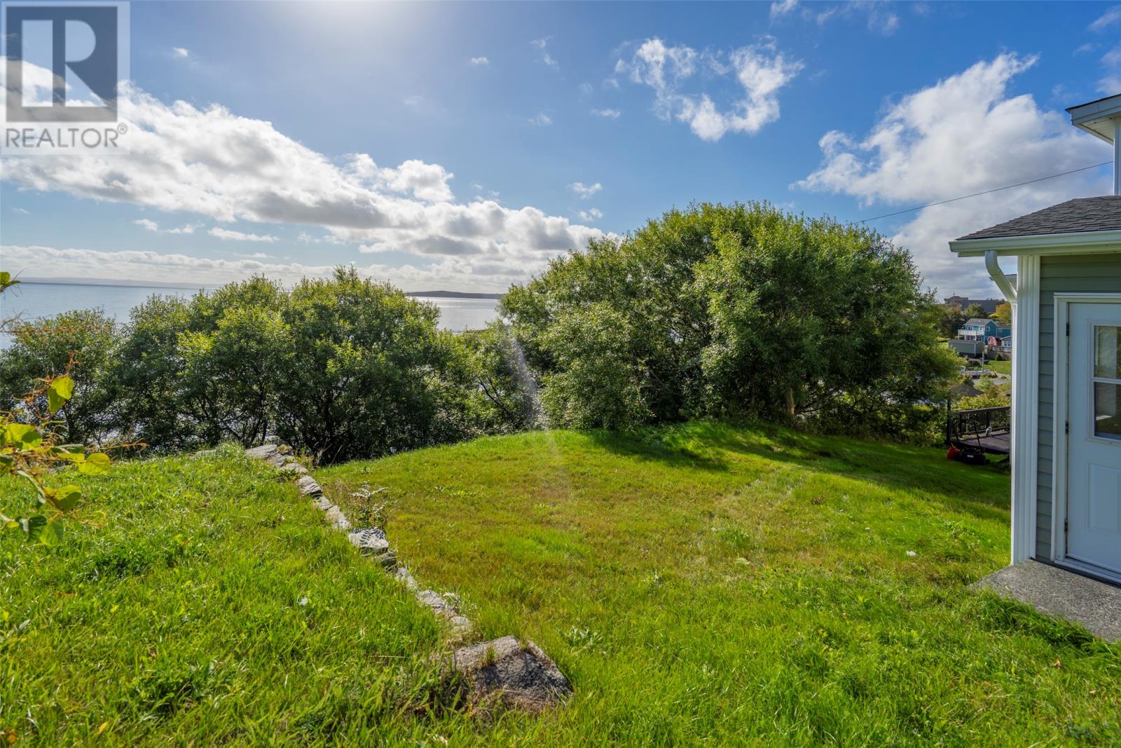 20 Meadow Road, Upper Island Cove — photo 5