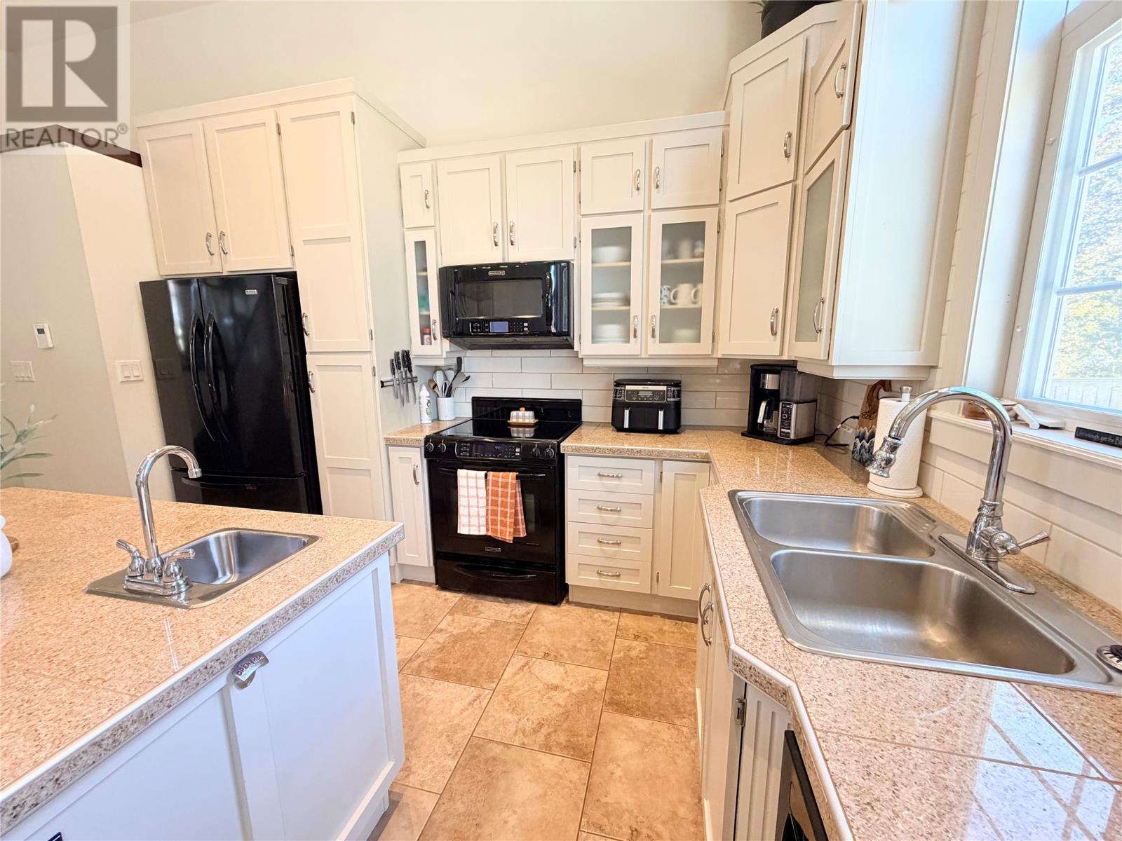10 Ball Street, Deer Lake — photo 12