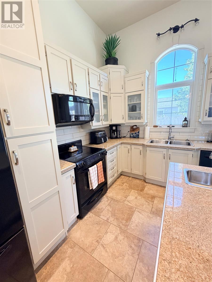 10 Ball Street, Deer Lake — photo 13