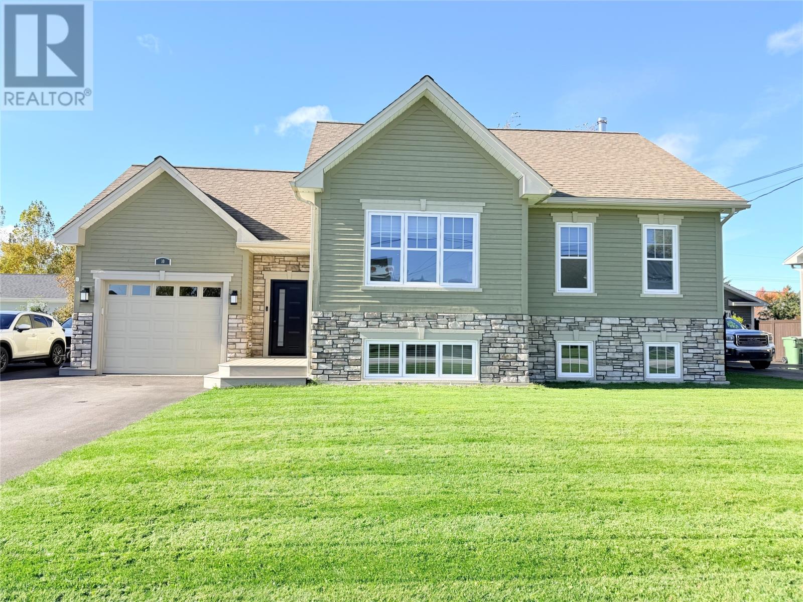 10 Ball Street, Deer Lake — photo 44