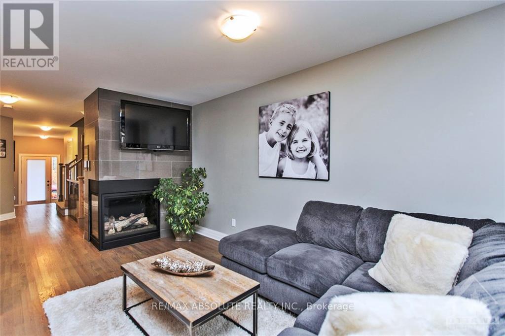 159 Woodhurst Crescent, Ottawa, Ontario  K2S 0T4 - Photo 9 - X14007148