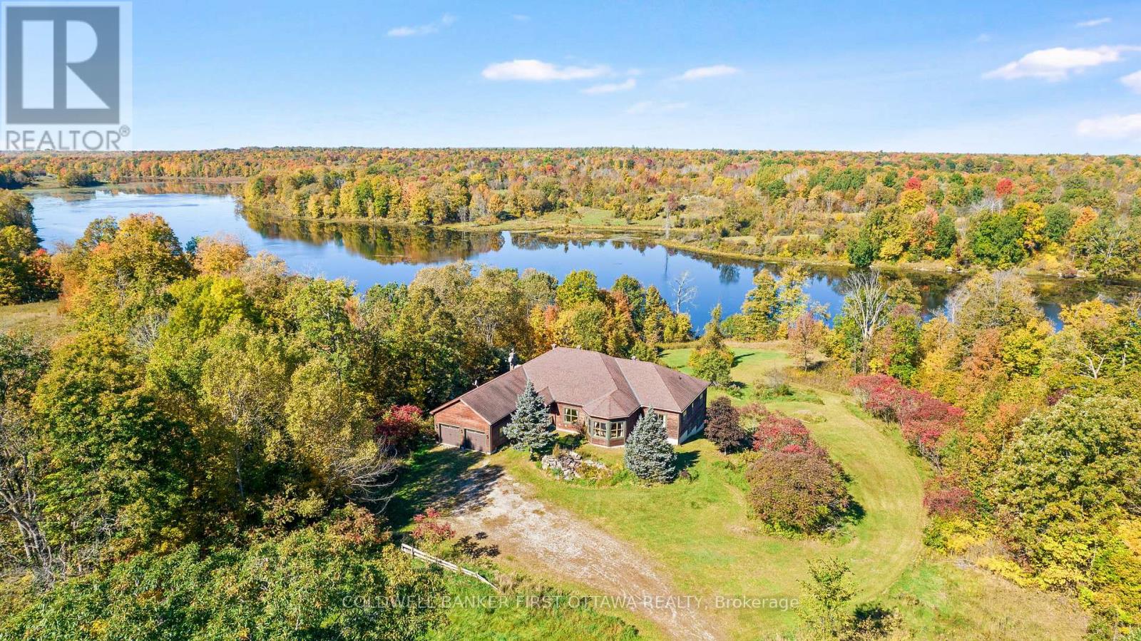 399 GRADY ROAD E, Rideau Lakes, Ontario