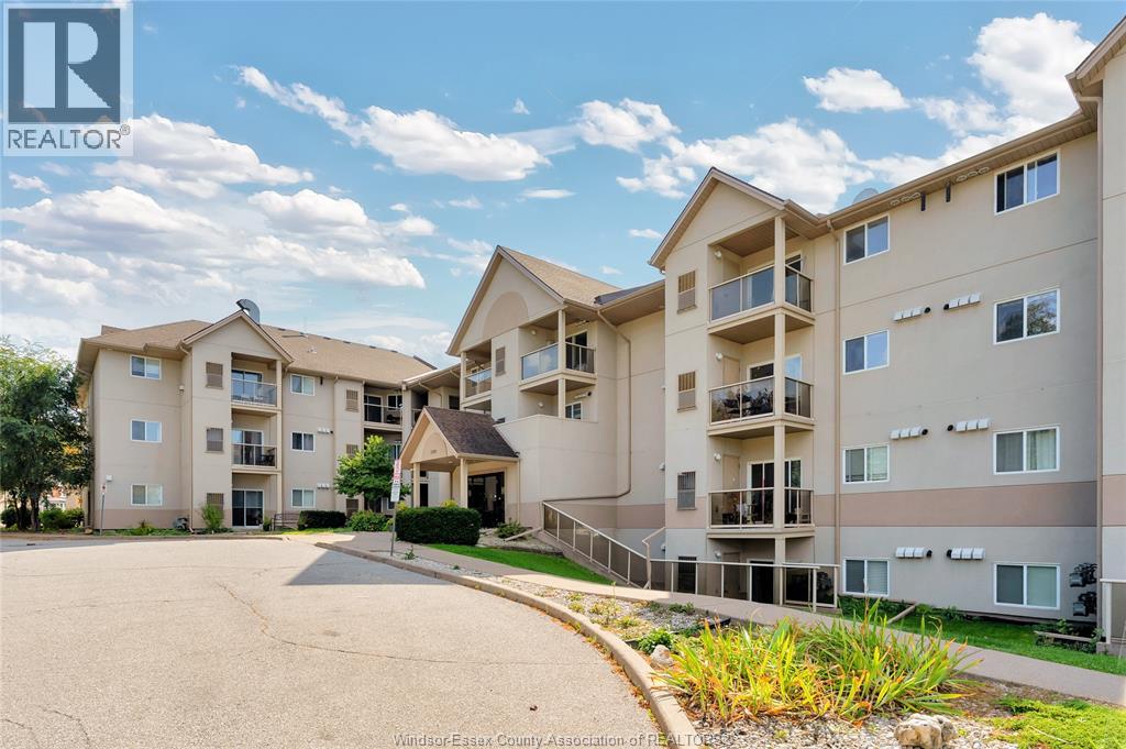MLS# 26025101: 3000 SANDWICH Unit# 317, Windsor, Canada