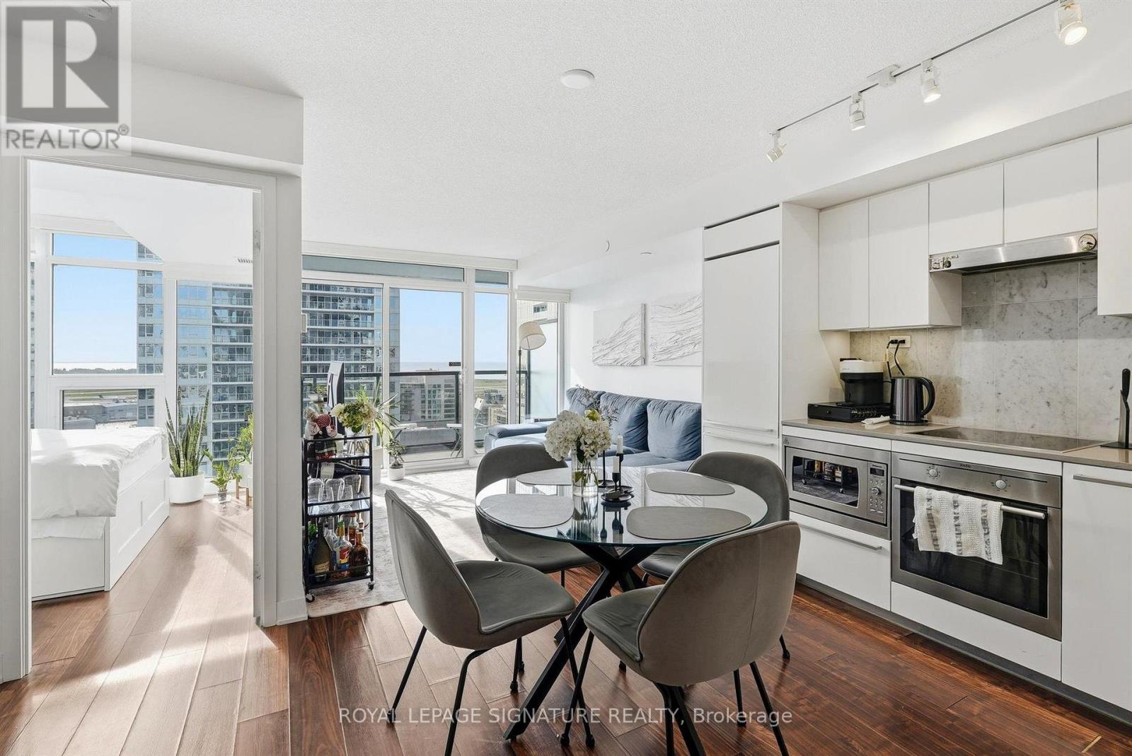 2115 - 70 QUEENS WHARF ROAD, Toronto, Ontario