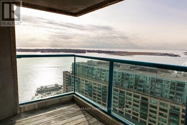 2409 - 77 HARBOUR SQUARE