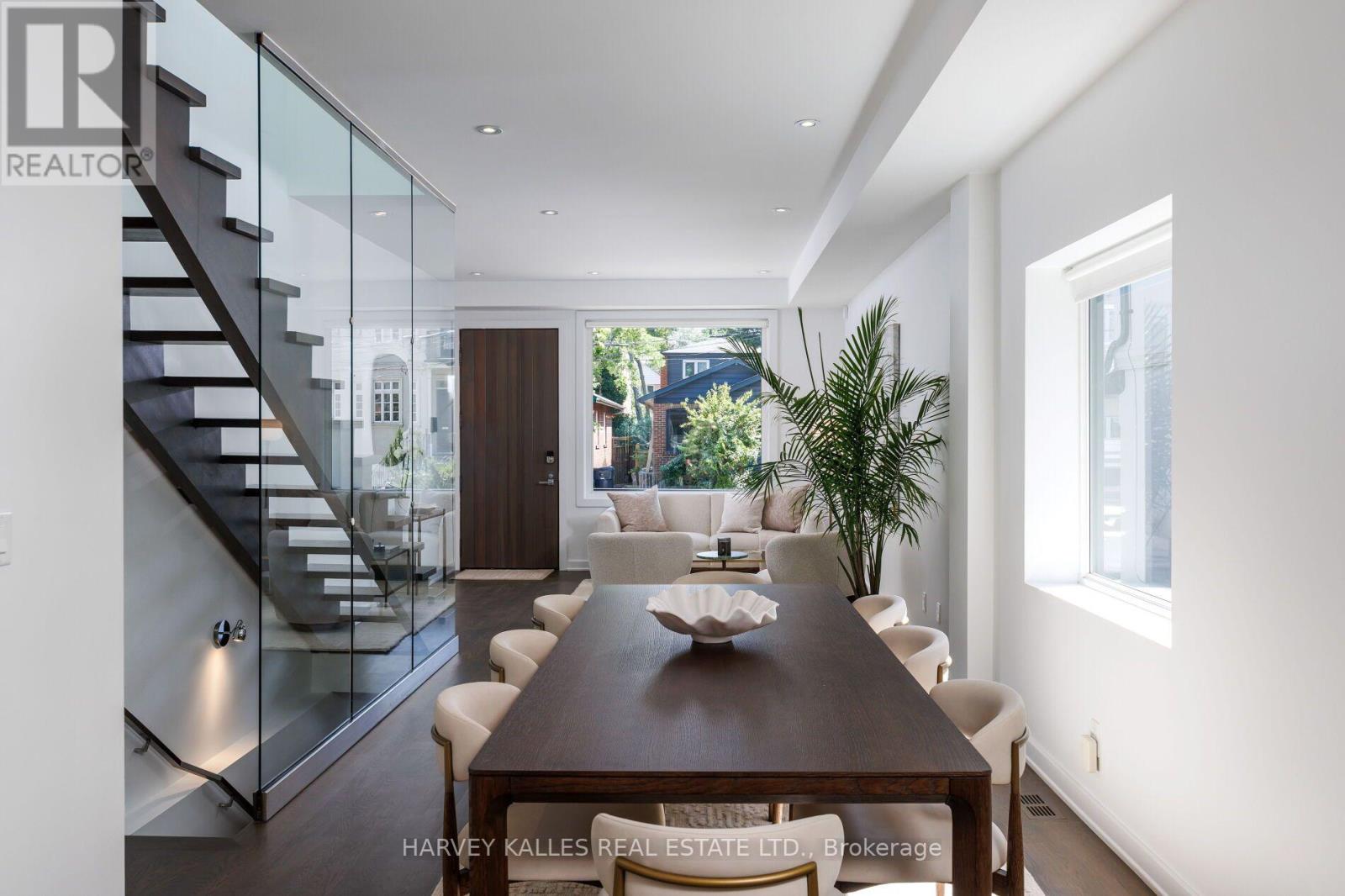 128 Montgomery Avenue, Toronto, Ontario  M4R 1E2 - Photo 10 - C14007782