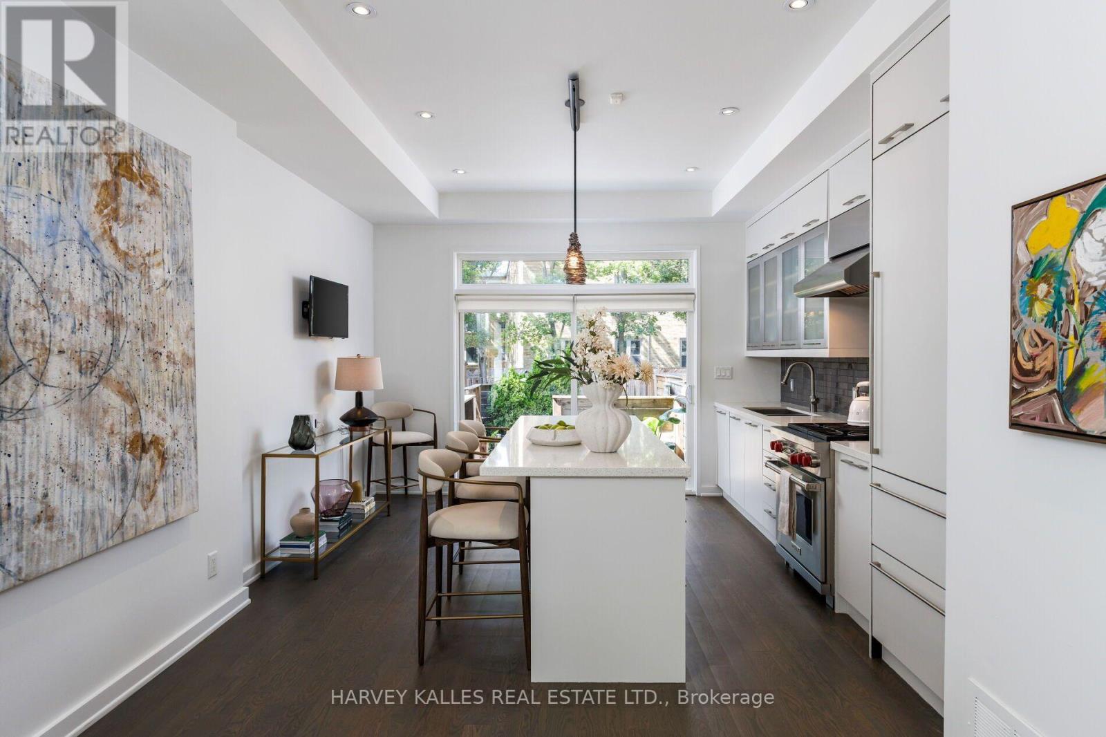 128 Montgomery Avenue, Toronto, Ontario  M4R 1E2 - Photo 12 - C14007782