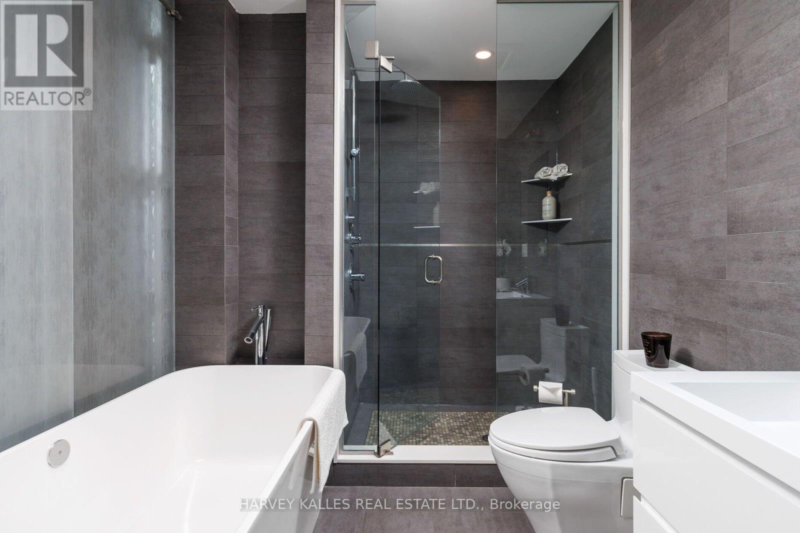 128 Montgomery Avenue, Toronto, Ontario  M4R 1E2 - Photo 26 - C14007782