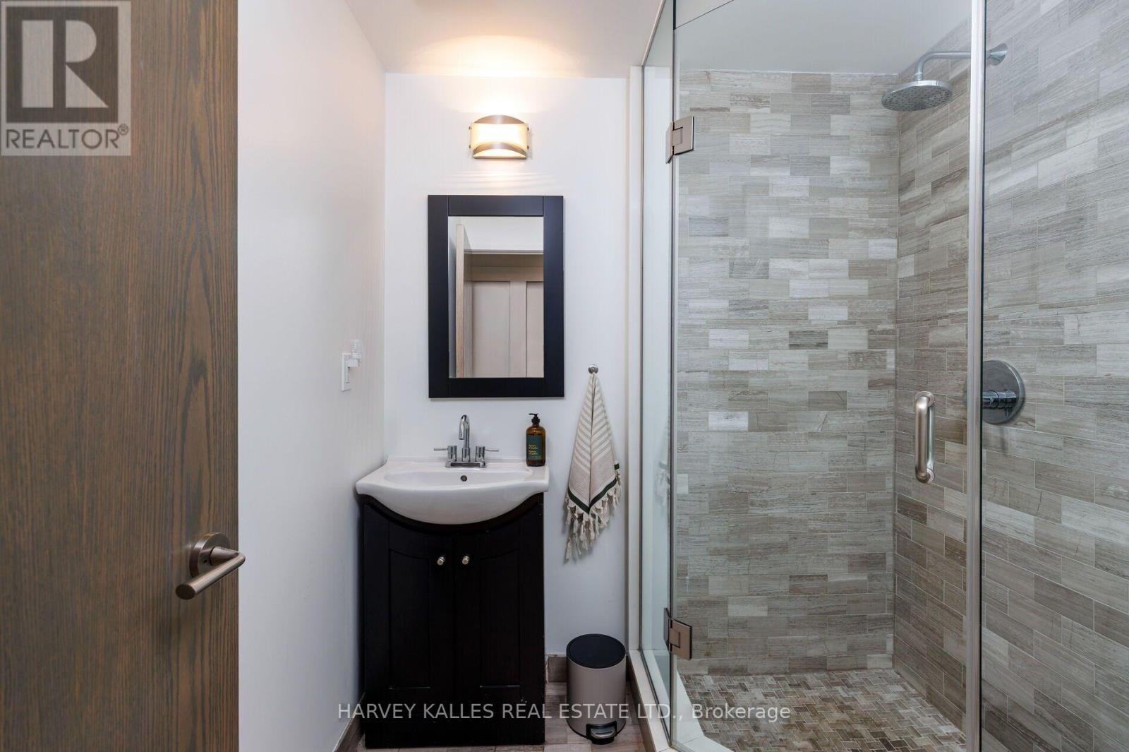 128 Montgomery Avenue, Toronto, Ontario  M4R 1E2 - Photo 37 - C14007782