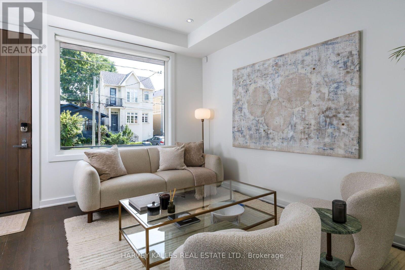 128 Montgomery Avenue, Toronto, Ontario  M4R 1E2 - Photo 7 - C14007782