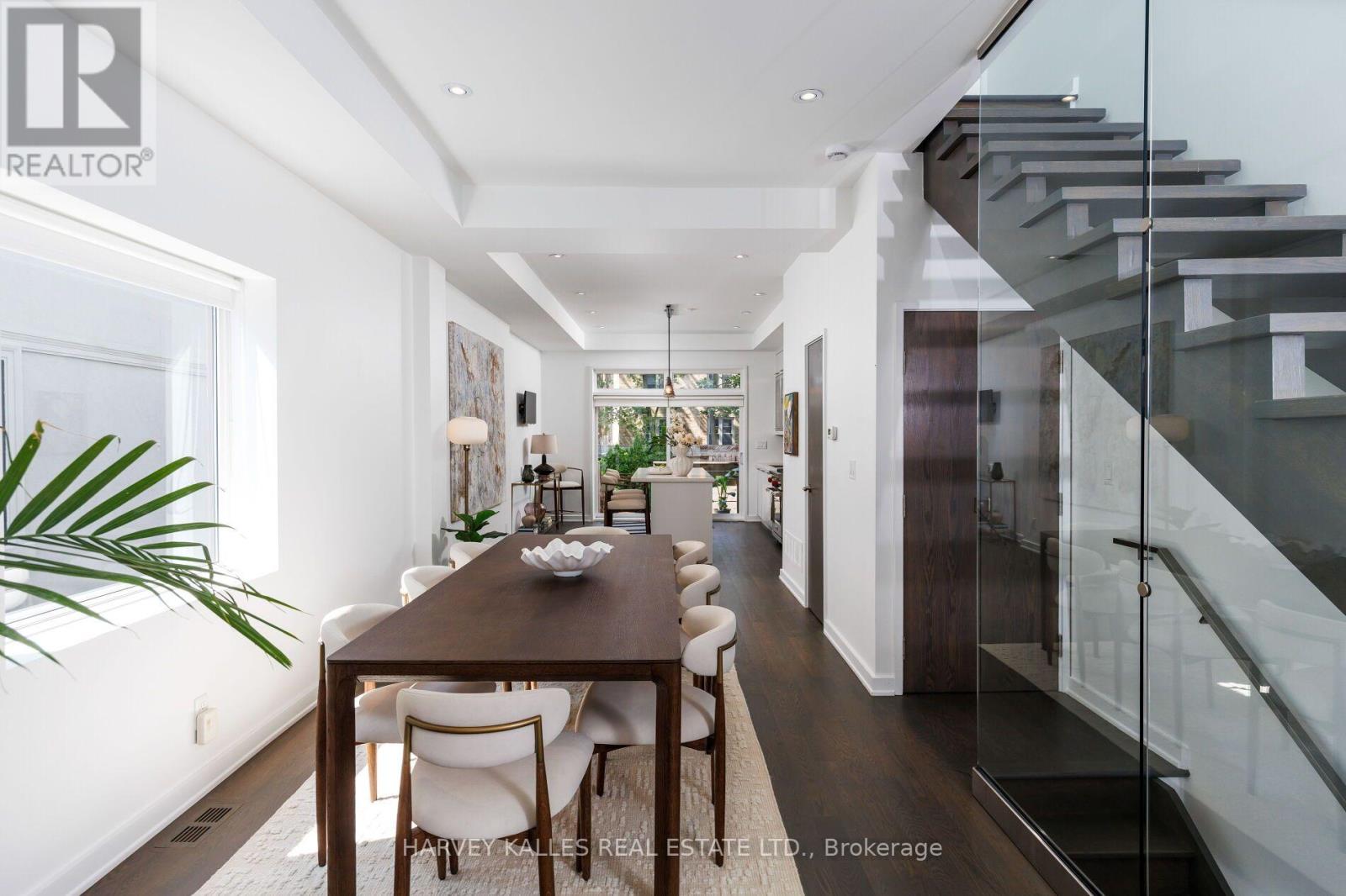 128 Montgomery Avenue, Toronto, Ontario  M4R 1E2 - Photo 9 - C14007782