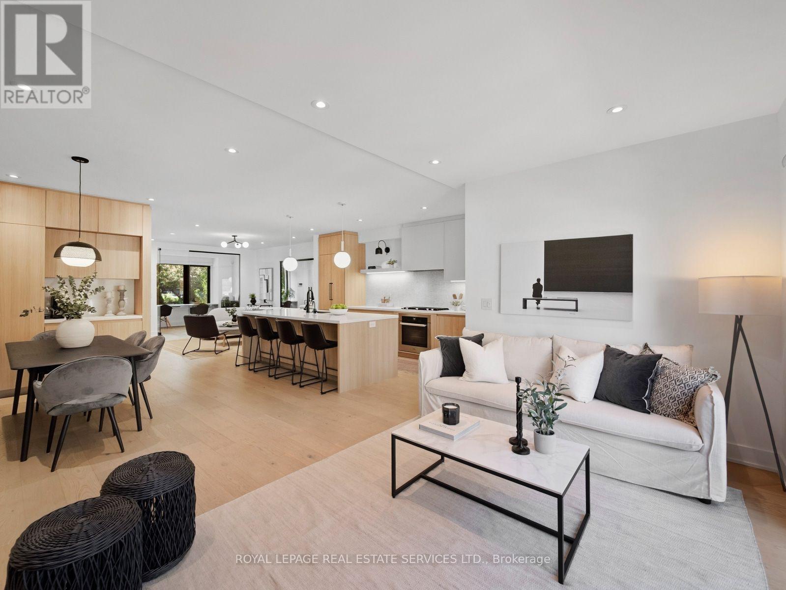 374 Spadina Road, Toronto, Ontario  M5P 2V8 - Photo 19 - C14008190