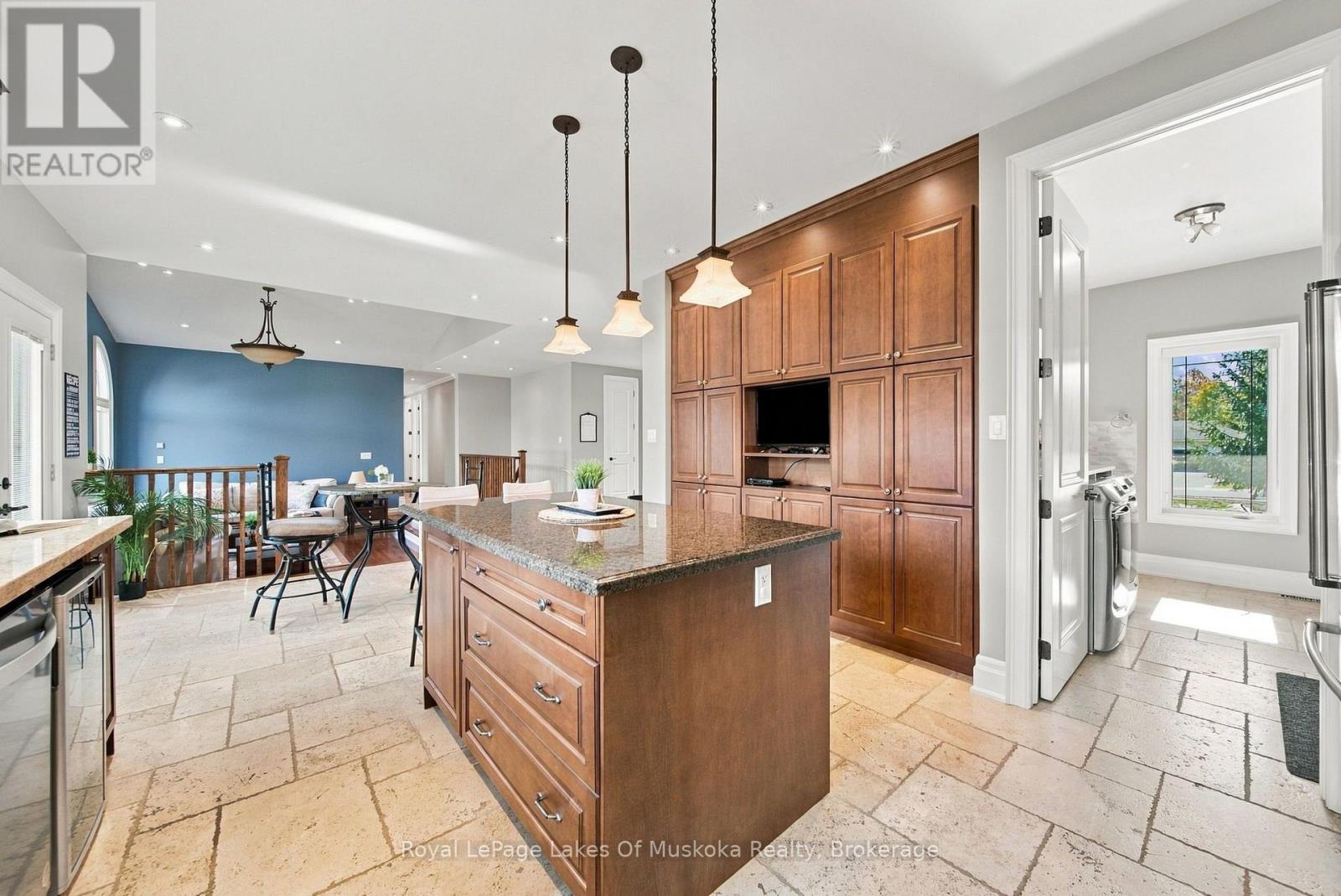 1 Galrich Court, Oro-Medonte (Warminster), Ontario  L3V 0R5 - Photo 16 - S14008578