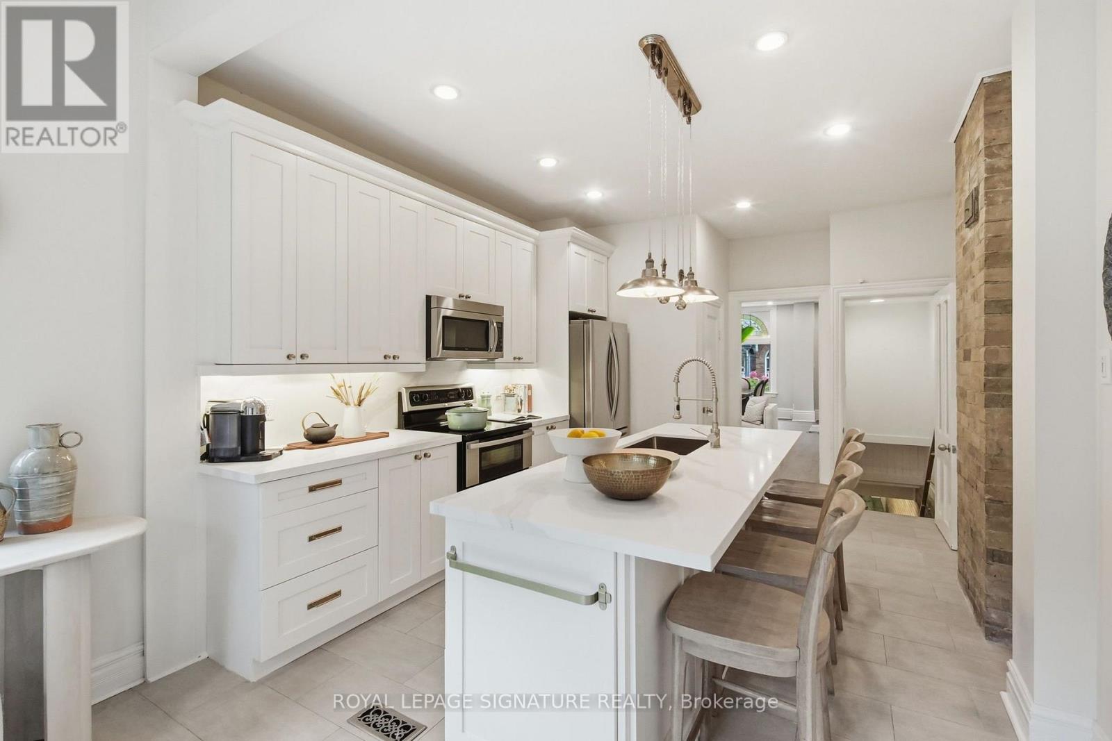170 Broadview Avenue, Toronto, Ontario  M4M 2G5 - Photo 13 - E14007058