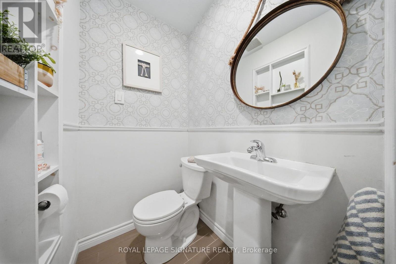 170 Broadview Avenue, Toronto, Ontario  M4M 2G5 - Photo 17 - E14007058
