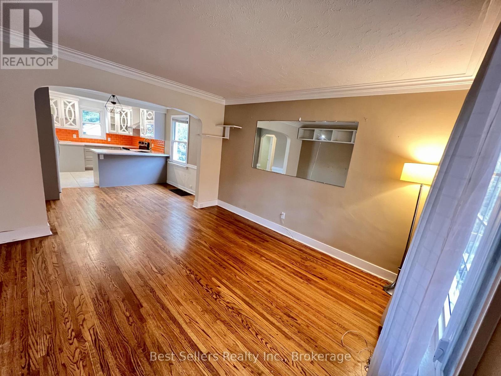 Main - 75 Vanbrugh Avenue, Toronto, Ontario  M1N 3T1 - Photo 3 - E14007744