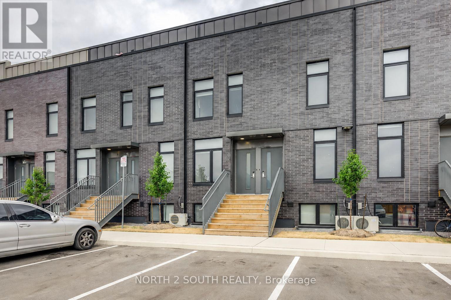 93 (RM 2) - 1760 SIMCOE STREET N
