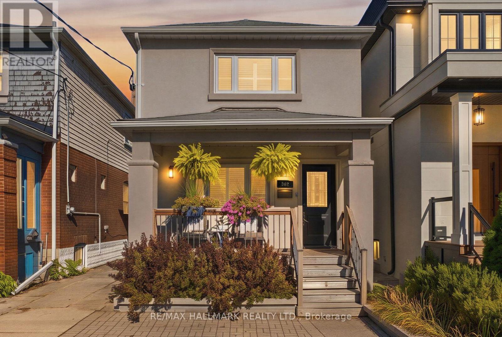 362 SAMMON AVENUE, Toronto, Ontario