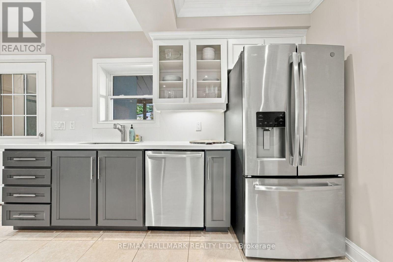362 Sammon Avenue, Toronto, Ontario  M4J 2A5 - Photo 16 - E14009656