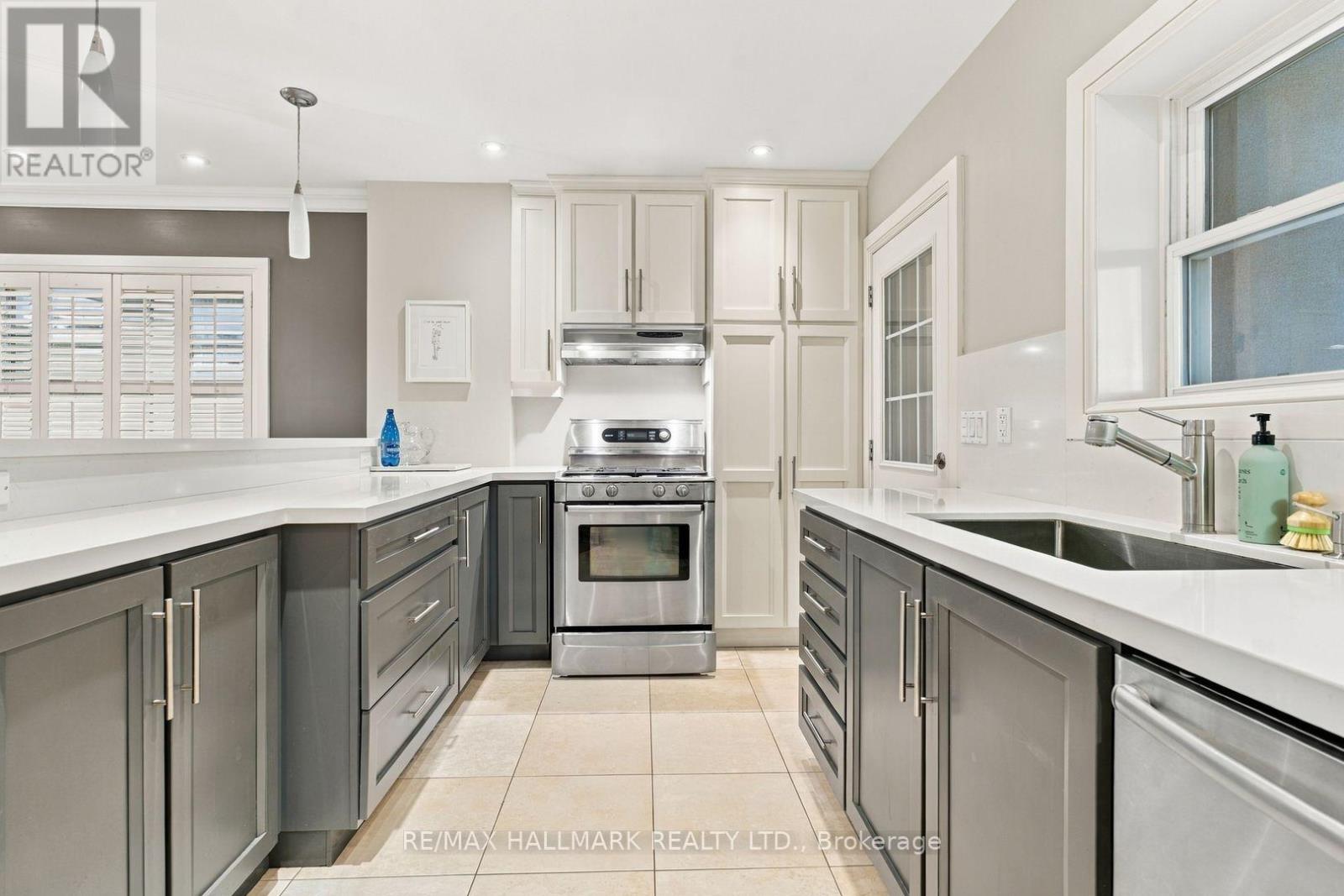 362 Sammon Avenue, Toronto, Ontario  M4J 2A5 - Photo 18 - E14009656