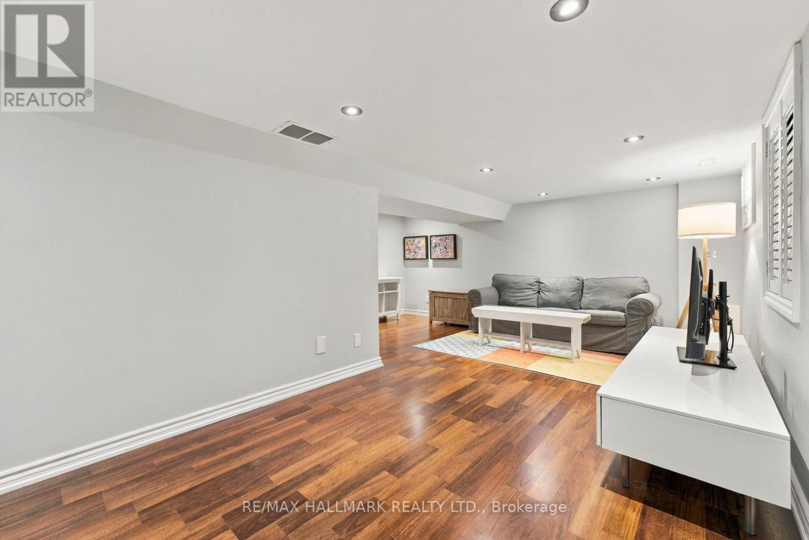 362 Sammon Avenue, Toronto, Ontario  M4J 2A5 - Photo 30 - E14009656