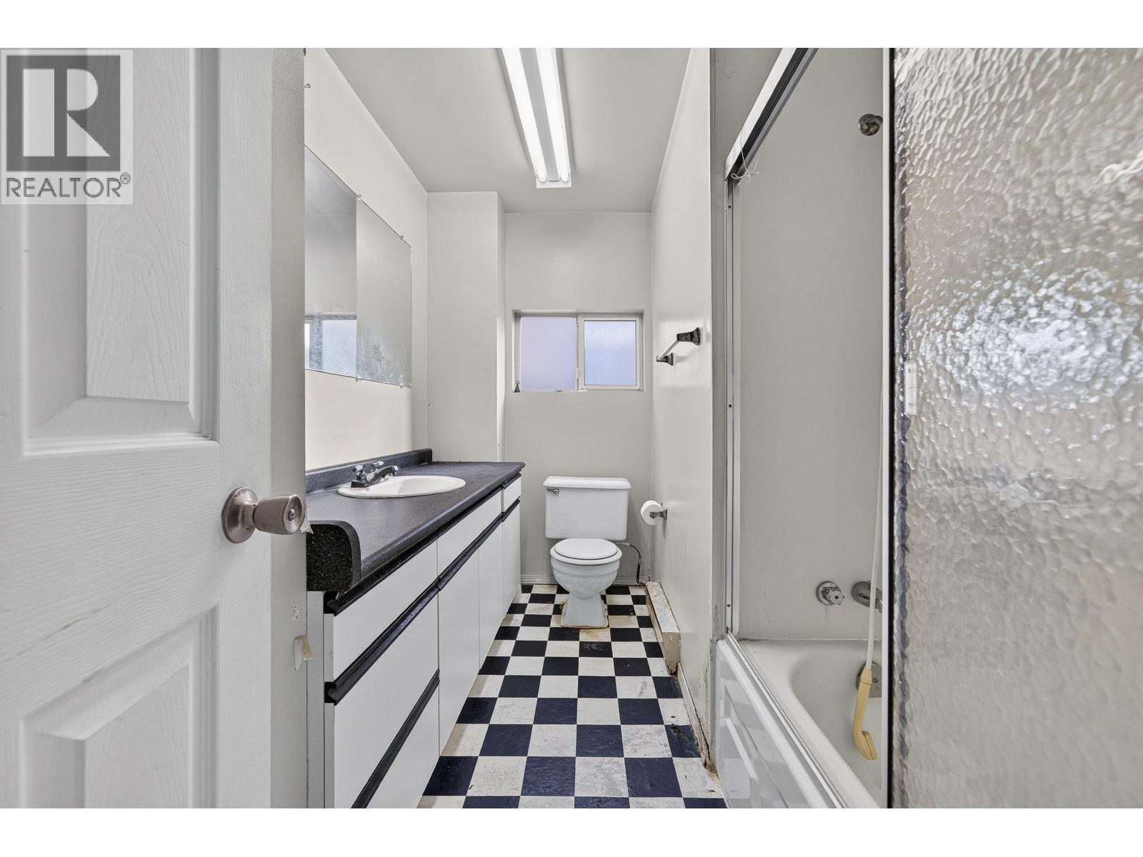 1429 E 11 Avenue, Vancouver, British Columbia V5N 1Y6 - Photo 12 - R3174513