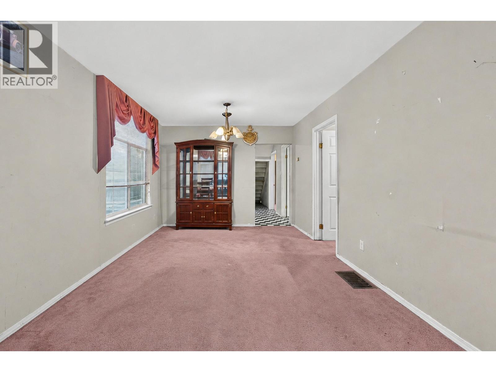 1429 E 11 Avenue, Vancouver, British Columbia V5N 1Y6 - Photo 3 - R3174513