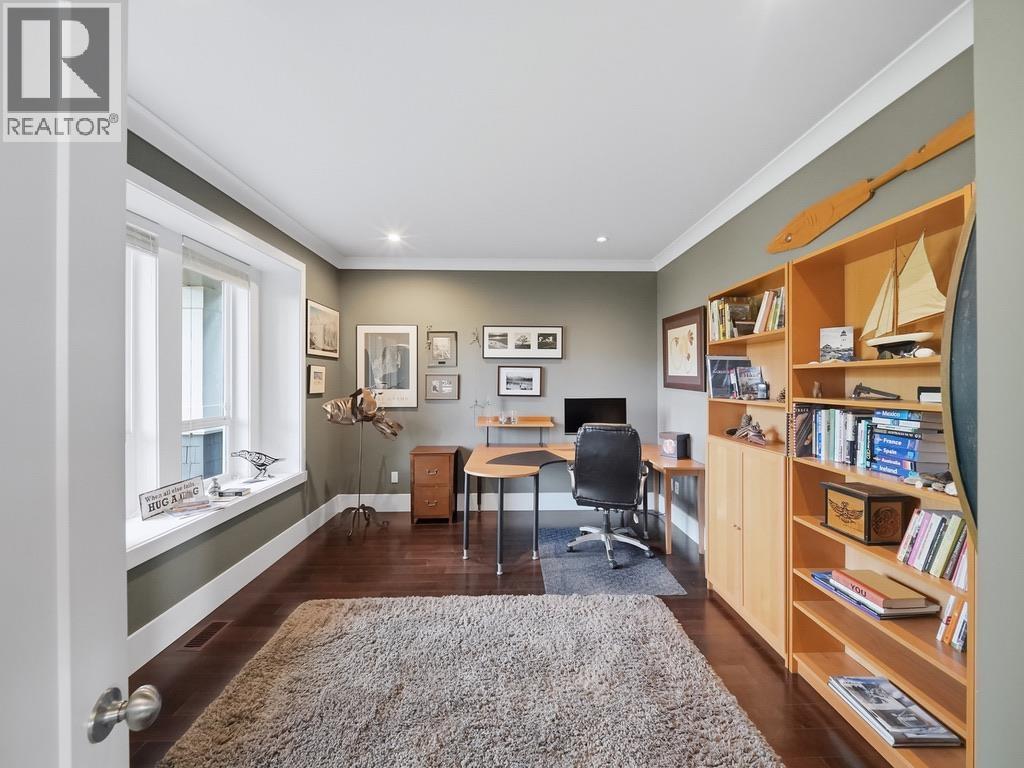 355 E 15th Street, North Vancouver, British Columbia V7L 2R6 - Photo 15 - R3174531