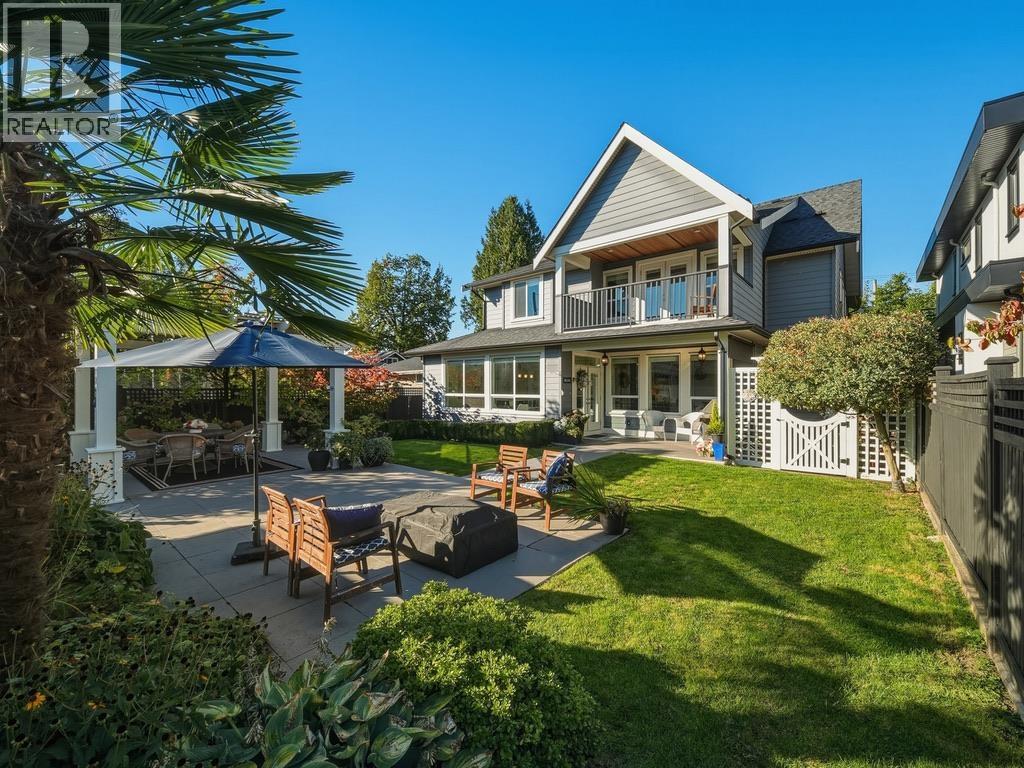 355 E 15th Street, North Vancouver, British Columbia V7L 2R6 - Photo 2 - R3174531