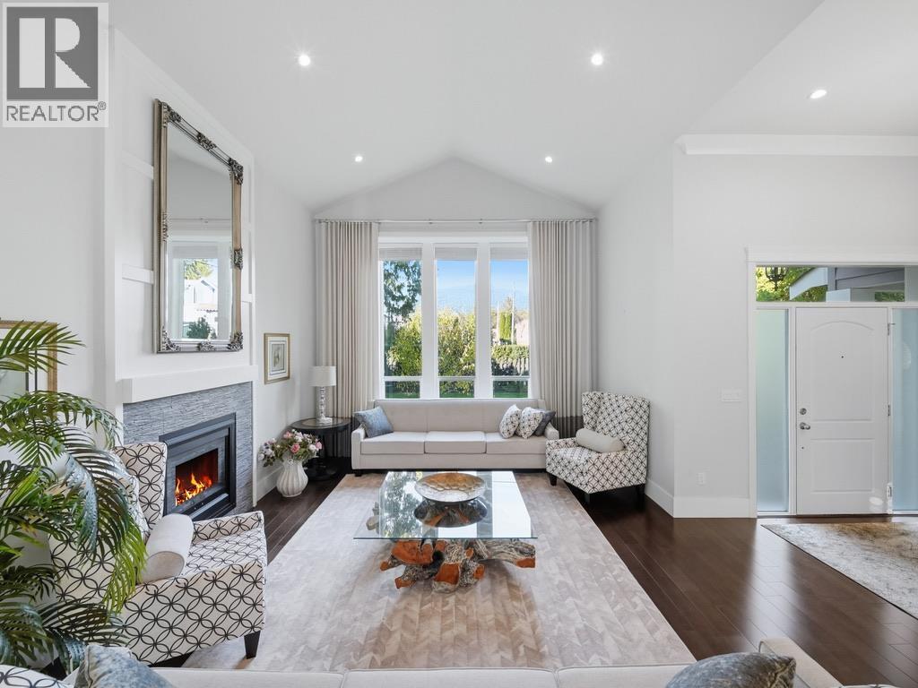 355 E 15th Street, North Vancouver, British Columbia V7L 2R6 - Photo 6 - R3174531