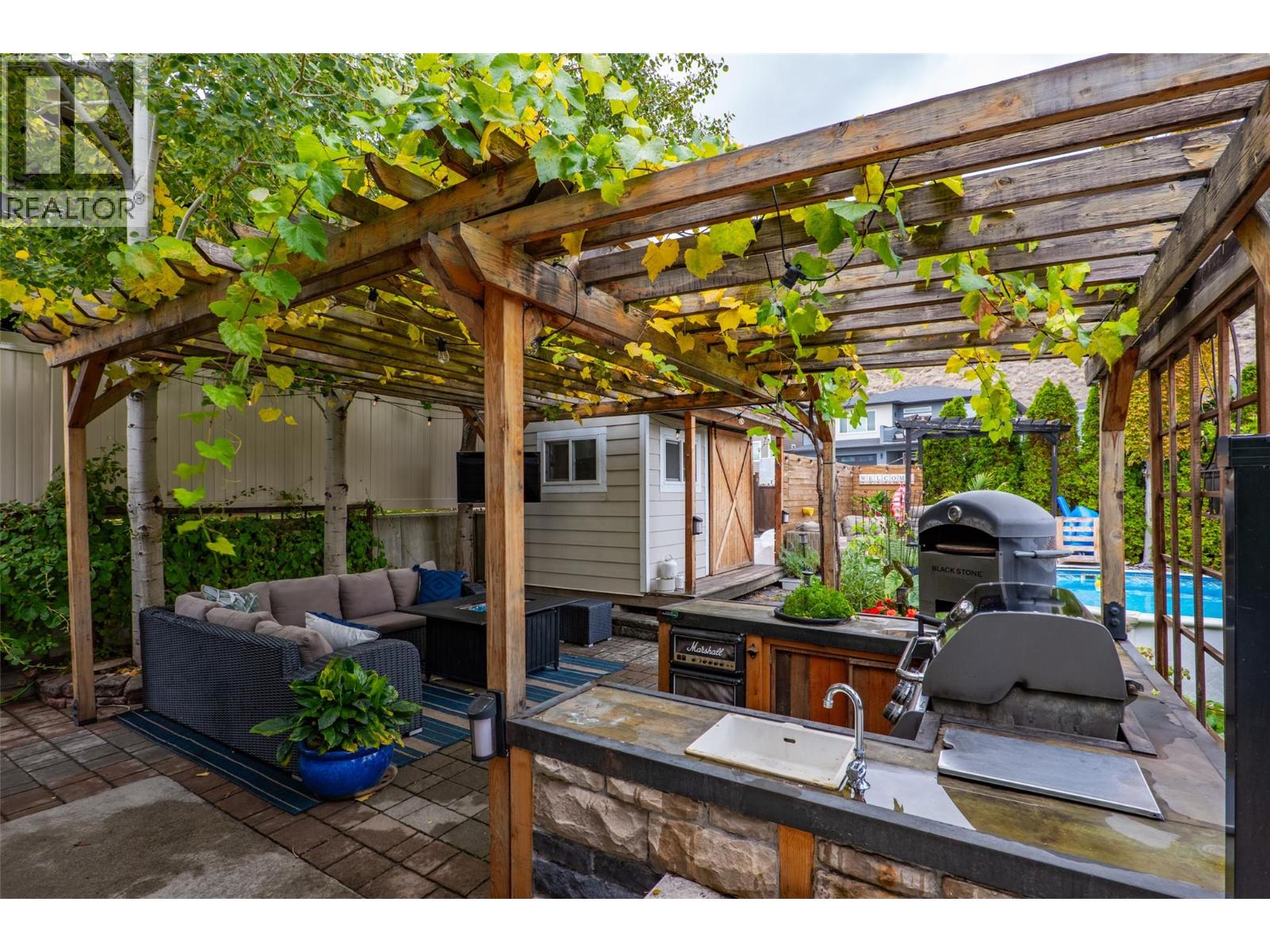 810 Woodrush Court, Kamloops, British Columbia  V2B 6E6 - Photo 42 - 10403020